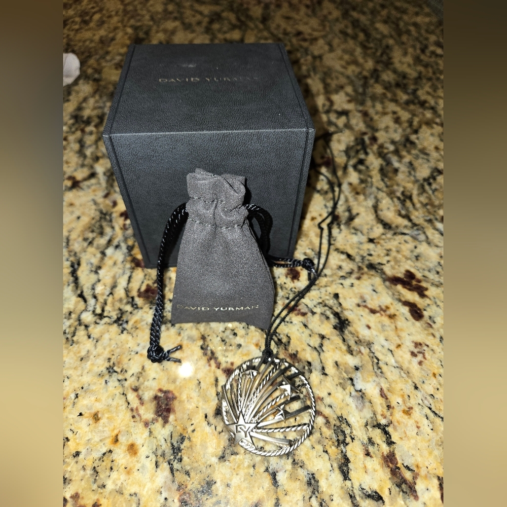 David Yurman Silver Rope Pendant with Black Cord & Gift box and bag